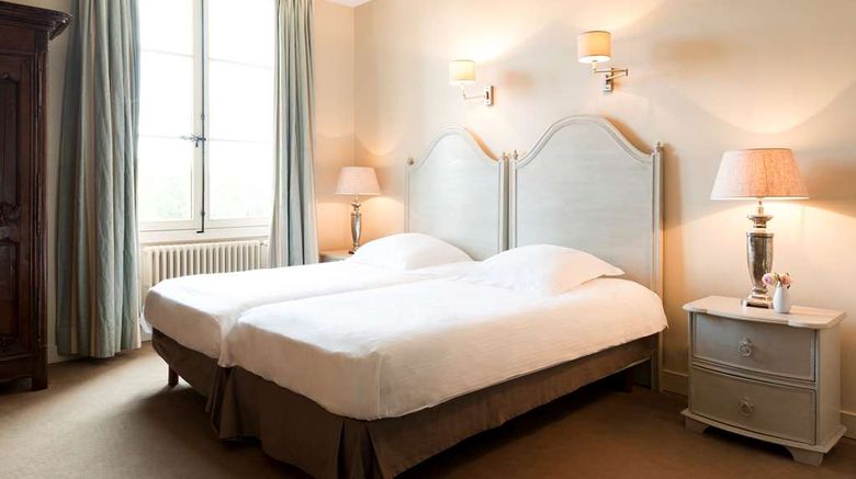 <b>The Originals Chateau de Perreux Room</b>. Images powered by <a href="https://iceportal.shijigroup.com/" title="IcePortal" target="_blank">IcePortal</a>.