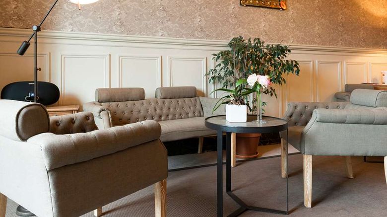 <b>The Originals Chateau de Perreux Ballroom</b>. Images powered by <a href="https://iceportal.shijigroup.com/" title="IcePortal" target="_blank">IcePortal</a>.