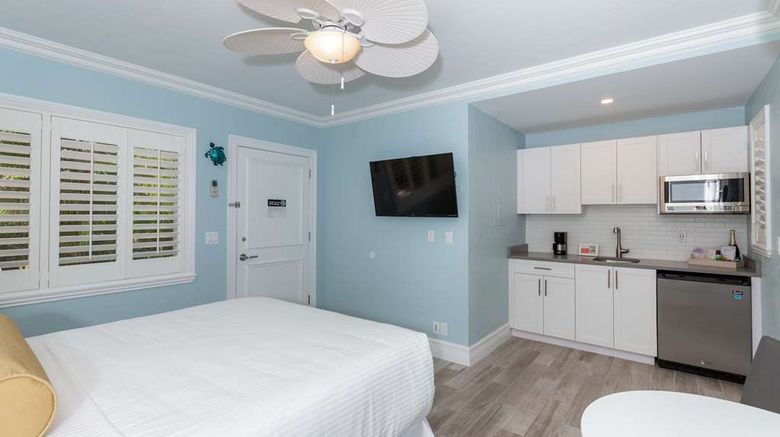 <b>Crane's Beach House Boutique Hotel Suite</b>. Images powered by <a href="https://iceportal.shijigroup.com/" title="IcePortal" target="_blank">IcePortal</a>.