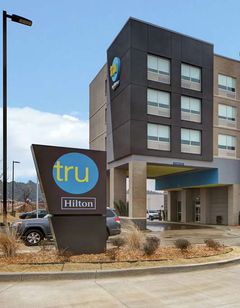 Tru by Hilton Oxford