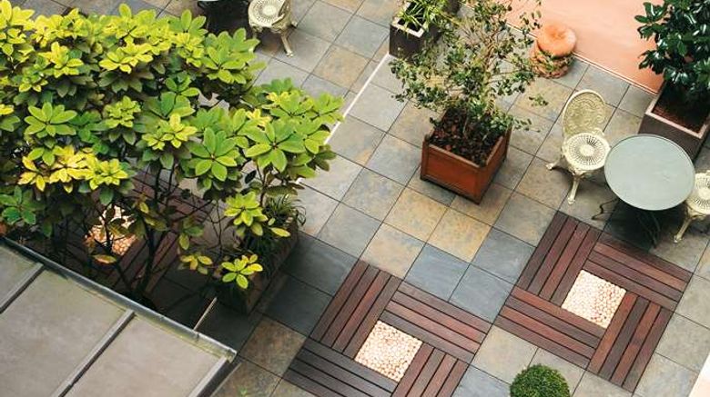 <b>Hotel Du Danube Exterior</b>. Images powered by <a href="https://iceportal.shijigroup.com/" title="IcePortal" target="_blank">IcePortal</a>.
