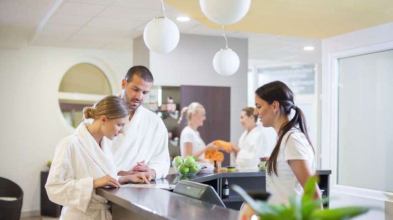 <b>Wellness Hotel Aurora Spa</b>. Images powered by <a href="https://iceportal.shijigroup.com/" title="IcePortal" target="_blank">IcePortal</a>.