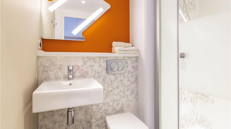 <b>Ibis Budget Saint Etienne Centre Gare Room</b>. Images powered by <a href="https://iceportal.shijigroup.com/" title="IcePortal" target="_blank">IcePortal</a>.