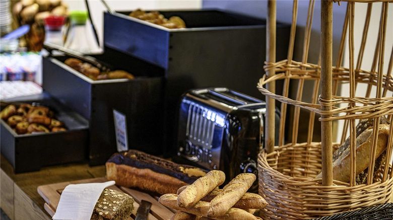 <b>Ibis Budget Saint Etienne Centre Gare Restaurant</b>. Images powered by <a href="https://iceportal.shijigroup.com/" title="IcePortal" target="_blank">IcePortal</a>.