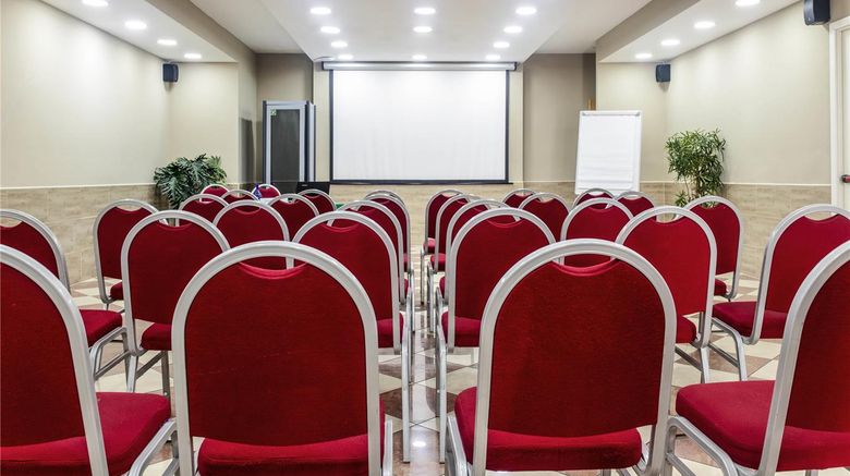 <b>Ibis Styles Roma Vintage Meeting</b>. Images powered by <a href="https://iceportal.shijigroup.com/" title="IcePortal" target="_blank">IcePortal</a>.