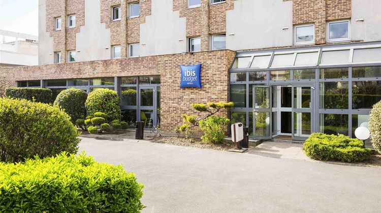Ibis Budget Fresnes Exterior