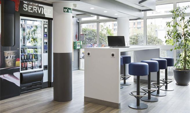 Ibis Budget Fresnes Exterior