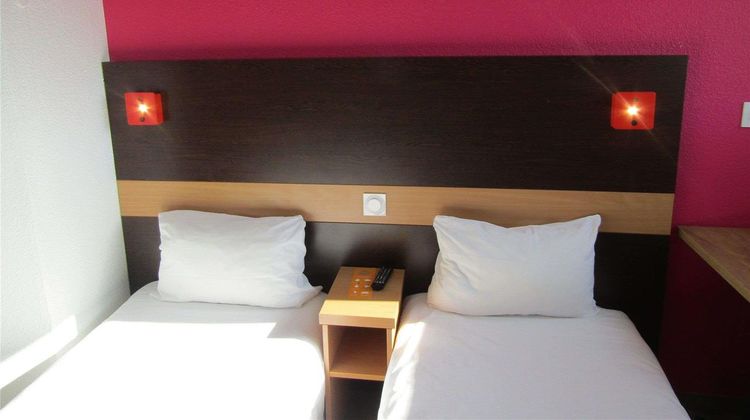 HotelF1 Nemours Room