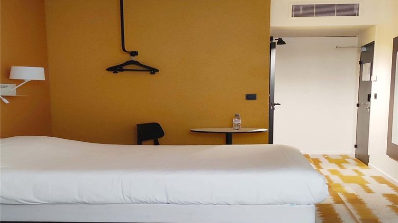 <b>Ibis Styles Massy Opera Room</b>. Images powered by <a href="https://iceportal.shijigroup.com/" title="IcePortal" target="_blank">IcePortal</a>.