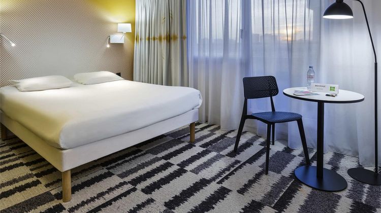 Ibis Styles Massy Opera Room