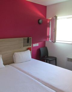 Hotel F1 Igny Massy Tgv