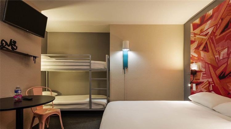 Ibis Styles Toulouse Centre Exterior