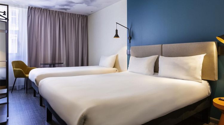 Ibis Hotel Marseille Centre Room