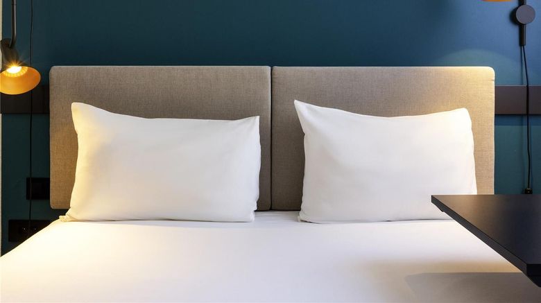 <b>Ibis Hotel Marseille Centre Room</b>. Images powered by <a href="https://iceportal.shijigroup.com/" title="IcePortal" target="_blank">IcePortal</a>.