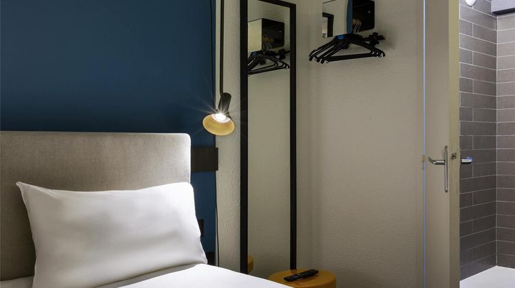 Ibis Hotel Marseille Centre Room