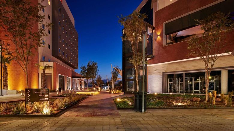 <b>Ibis Torreon Health</b>. Images powered by <a href="https://iceportal.shijigroup.com/" title="IcePortal" target="_blank">IcePortal</a>.