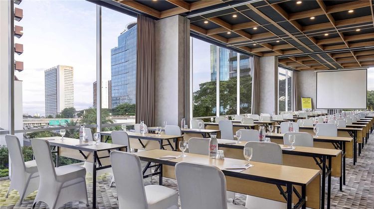 Ibis Styles Jakarta Simatupang Meeting
