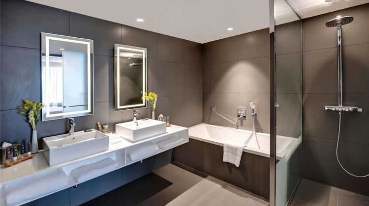 Novotel Sharjah Expo Center Suite