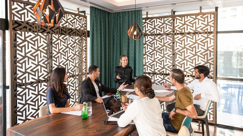 <b>Novotel Sharjah Expo Center Meeting</b>. Images powered by <a href="https://iceportal.shijigroup.com/" title="IcePortal" target="_blank">IcePortal</a>.
