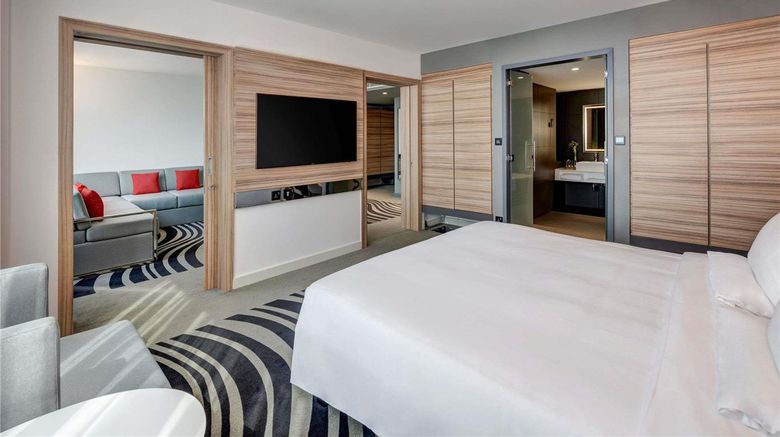 <b>Novotel Sharjah Expo Center Suite</b>. Images powered by <a href="https://iceportal.shijigroup.com/" title="IcePortal" target="_blank">IcePortal</a>.
