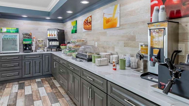 <b>Quality Inn Kettleman City Restaurant</b>. Images powered by <a href="https://iceportal.shijigroup.com/" title="IcePortal" target="_blank">IcePortal</a>.