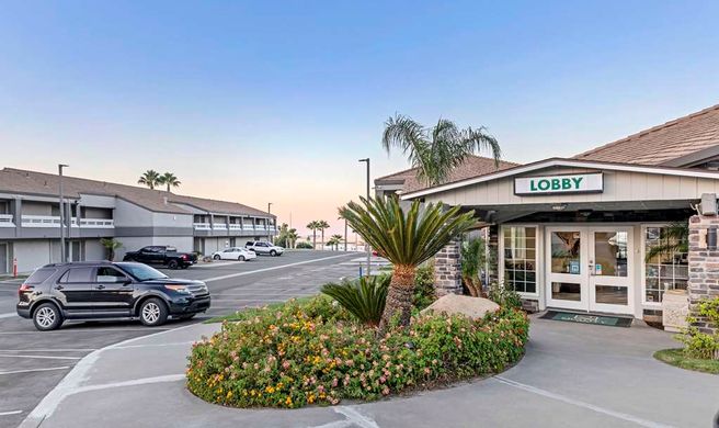 Quality Inn Kettleman City Exterior