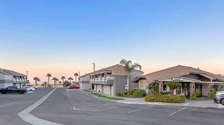 <b>Quality Inn Kettleman City Exterior</b>. Images powered by <a href="https://iceportal.shijigroup.com/" title="IcePortal" target="_blank">IcePortal</a>.