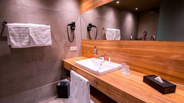 <b>Meiser's Hotel am Weinmarkt Room</b>. Images powered by <a href="https://iceportal.shijigroup.com/" title="IcePortal" target="_blank">IcePortal</a>.