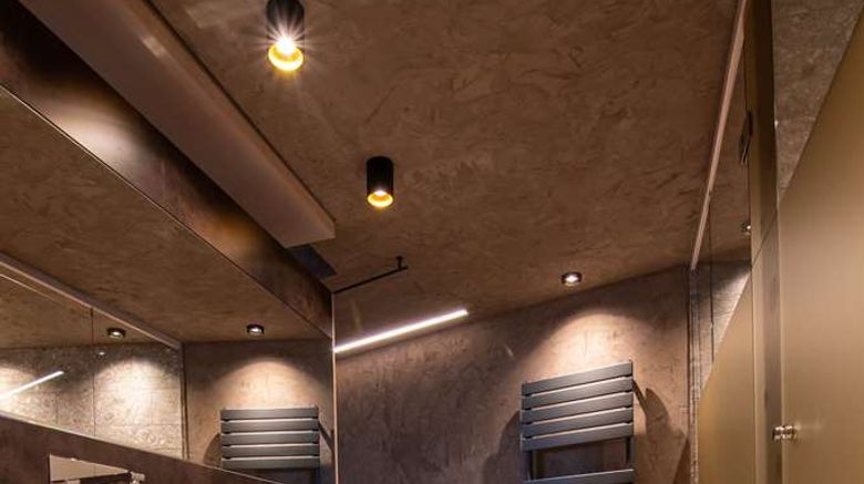 <b>Meiser's Hotel am Weinmarkt Suite</b>. Images powered by <a href="https://iceportal.shijigroup.com/" title="IcePortal" target="_blank">IcePortal</a>.