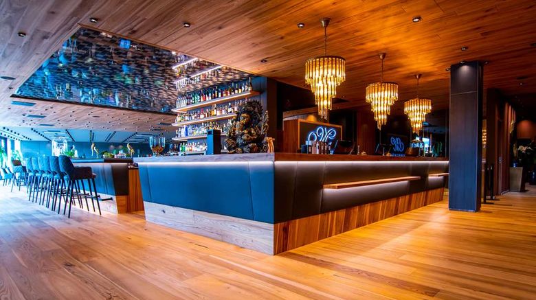 <b>Meiser's Hotel am Weinmarkt Lobby</b>. Images powered by <a href="https://iceportal.shijigroup.com/" title="IcePortal" target="_blank">IcePortal</a>.