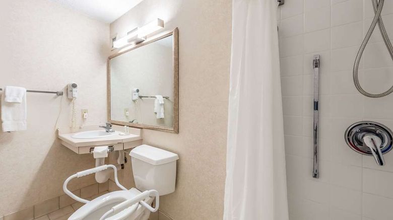 <b>Quality Inn & Suites Brainerd Room</b>. Images powered by <a href="https://iceportal.shijigroup.com/" title="IcePortal" target="_blank">IcePortal</a>.