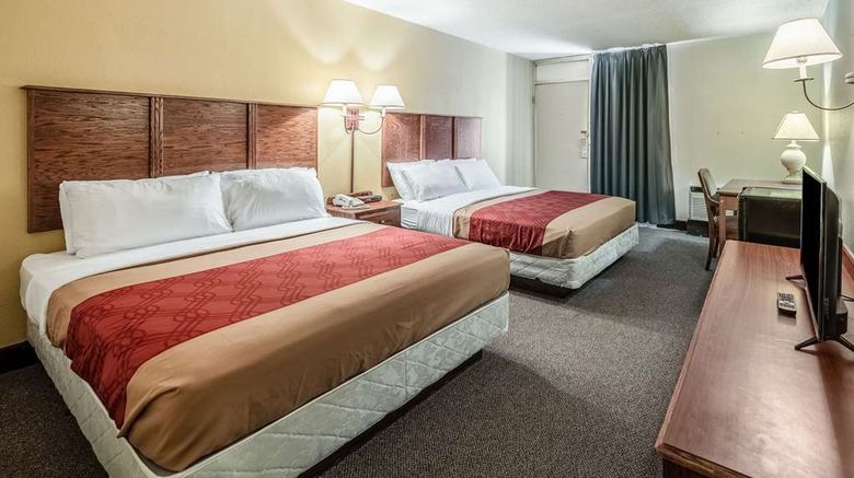 <b>Econo Lodge Brainerd Room</b>. Images powered by <a href="https://iceportal.shijigroup.com/" title="IcePortal" target="_blank">IcePortal</a>.