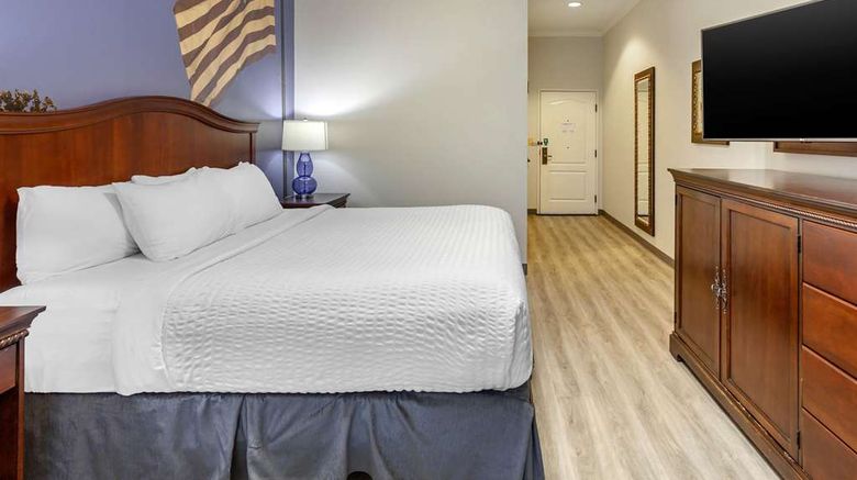 <b>Clarion Inn Sulphur Springs Room</b>. Images powered by <a href="https://iceportal.shijigroup.com/" title="IcePortal" target="_blank">IcePortal</a>.