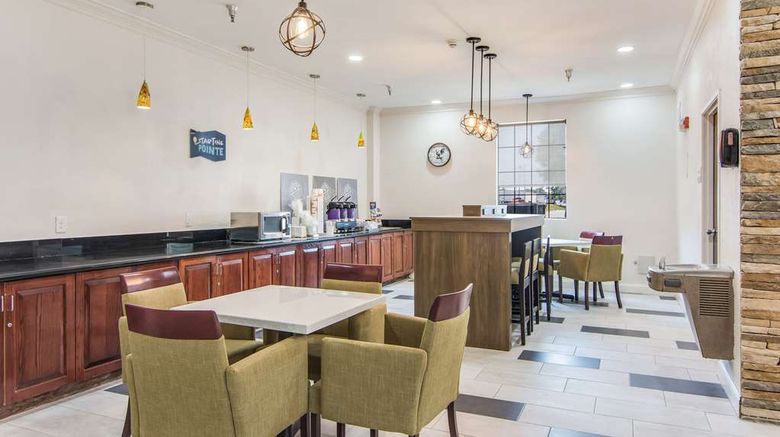 <b>Clarion Inn South Boston-Danville East Restaurant</b>. Images powered by <a href="https://iceportal.shijigroup.com/" title="IcePortal" target="_blank">IcePortal</a>.