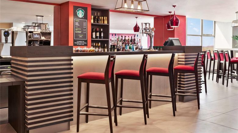 <b>Ramada by Wyndham East Kilbride Restaurant</b>. Images powered by <a href="https://iceportal.shijigroup.com/" title="IcePortal" target="_blank">IcePortal</a>.
