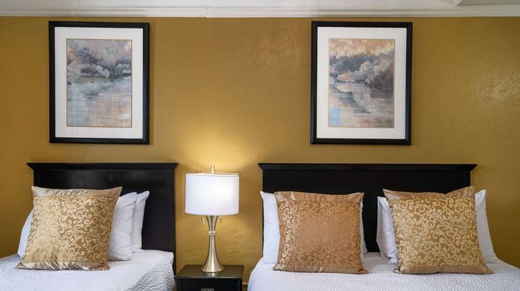 Gilmore Hotel, Trademark Collection Suite