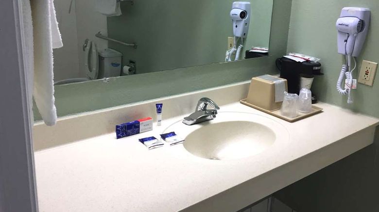<b>Americas Best Value Inn TN3080 Room</b>. Images powered by <a href="https://iceportal.shijigroup.com/" title="IcePortal" target="_blank">IcePortal</a>.