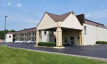 Americas Best Value Inn TN3080