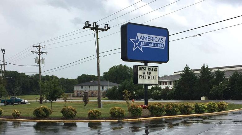 <b>Americas Best Value Inn TN3080 Exterior</b>. Images powered by <a href="https://iceportal.shijigroup.com/" title="IcePortal" target="_blank">IcePortal</a>.