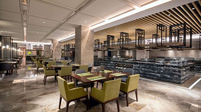 <b>Ramada by Wyndham Zhengzhou Xinzheng Restaurant</b>. Images powered by <a href="https://iceportal.shijigroup.com/" title="IcePortal" target="_blank">IcePortal</a>.