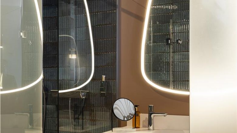 <b>Hotel Oceania Saint-Malo Room</b>. Images powered by <a href="https://iceportal.shijigroup.com/" title="IcePortal" target="_blank">IcePortal</a>.
