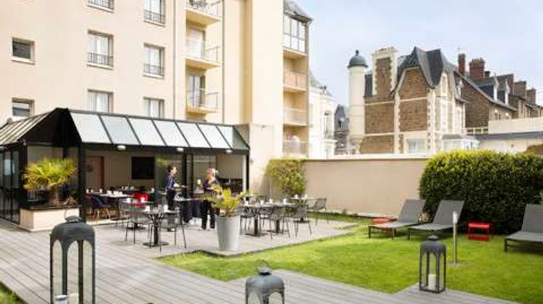 <b>Hotel Escale Oceania Exterior</b>. Images powered by <a href="https://iceportal.shijigroup.com/" title="IcePortal" target="_blank">IcePortal</a>.