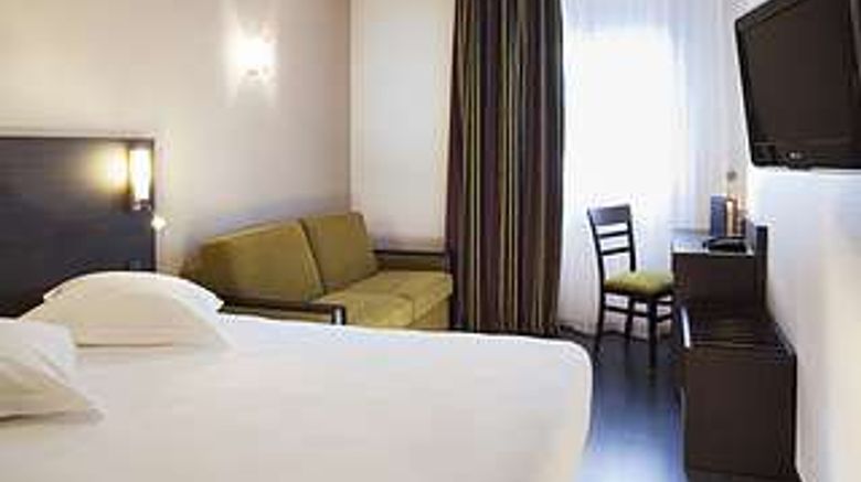 <b>Hotel Escale Oceania Vannes Room</b>. Images powered by <a href="https://iceportal.shijigroup.com/" title="IcePortal" target="_blank">IcePortal</a>.