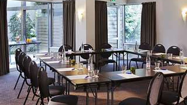 <b>Hotel Escale Oceania Vannes Lobby</b>. Images powered by <a href="https://iceportal.shijigroup.com/" title="IcePortal" target="_blank">IcePortal</a>.