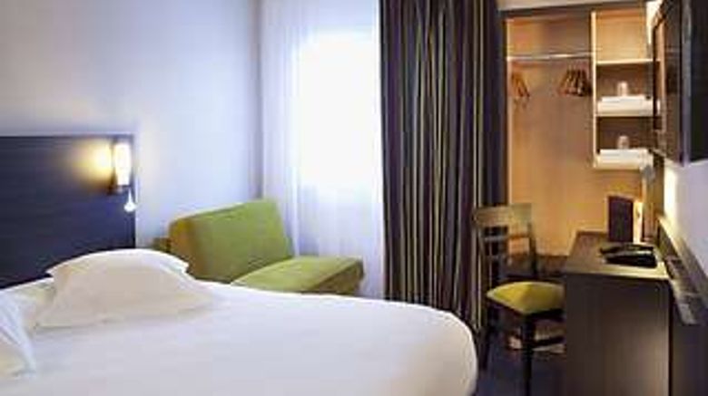 <b>Hotel Escale Oceania Vannes Room</b>. Images powered by <a href="https://iceportal.shijigroup.com/" title="IcePortal" target="_blank">IcePortal</a>.