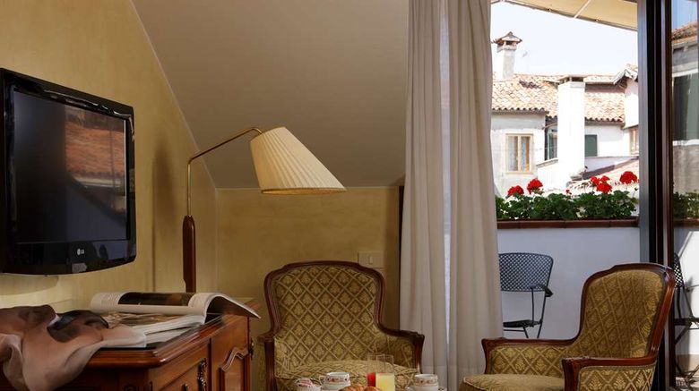 <b>Hotel Bisanzio Other</b>. Images powered by <a href="https://iceportal.shijigroup.com/" title="IcePortal" target="_blank">IcePortal</a>.