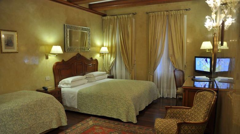 <b>Hotel Bisanzio Room</b>. Images powered by <a href="https://iceportal.shijigroup.com/" title="IcePortal" target="_blank">IcePortal</a>.