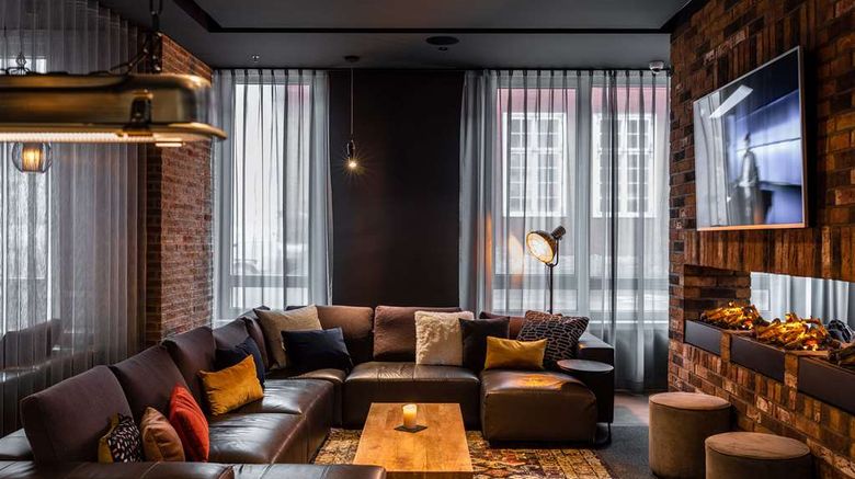<b>pentahotel Rostock Lobby</b>. Images powered by <a href="https://iceportal.shijigroup.com/" title="IcePortal" target="_blank">IcePortal</a>.