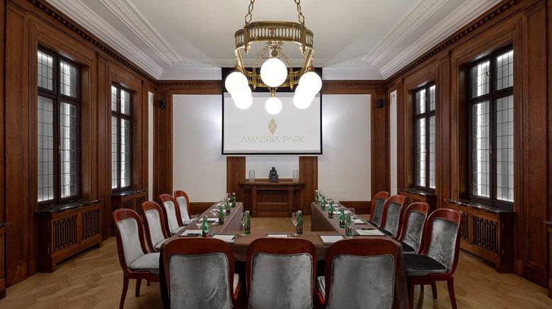 <b>Amadria Park Hotel Capital Lobby</b>. Images powered by <a href="https://iceportal.shijigroup.com/" title="IcePortal" target="_blank">IcePortal</a>.