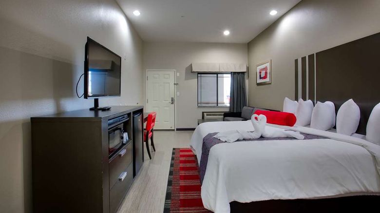 <b>Americas Best Value Inn/Suites IAH Arpt Room</b>. Images powered by <a href="https://iceportal.shijigroup.com/" title="IcePortal" target="_blank">IcePortal</a>.